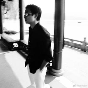 香港三级片风流三侠
